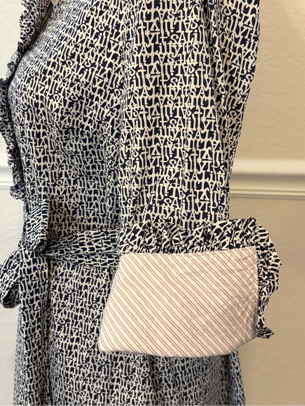 Lilly Pulitzer Brinkley Shirt Dress Navy & White “It’s A Lilly” Print Size 10 - Picture 5 of 8